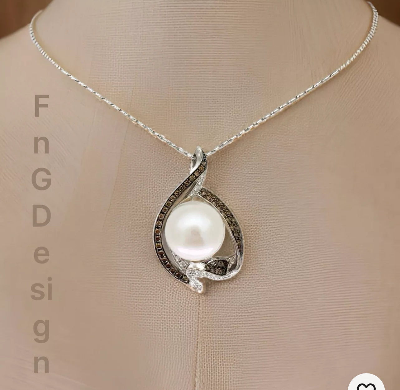 White South Sea Pearl & 1.03 Carats Of Chocolate-White Diamonds Set in 18 Karat White Gold Pendant & Chain Necklace
