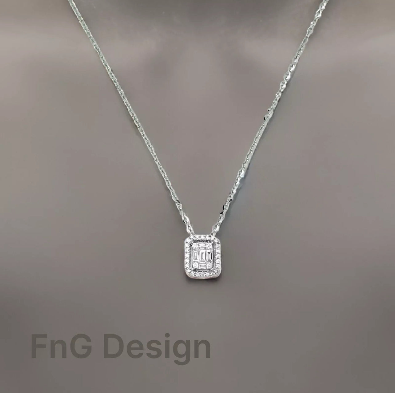 0.43 Carats Diamond 14K White Gold Pendant And Adjustable Chain