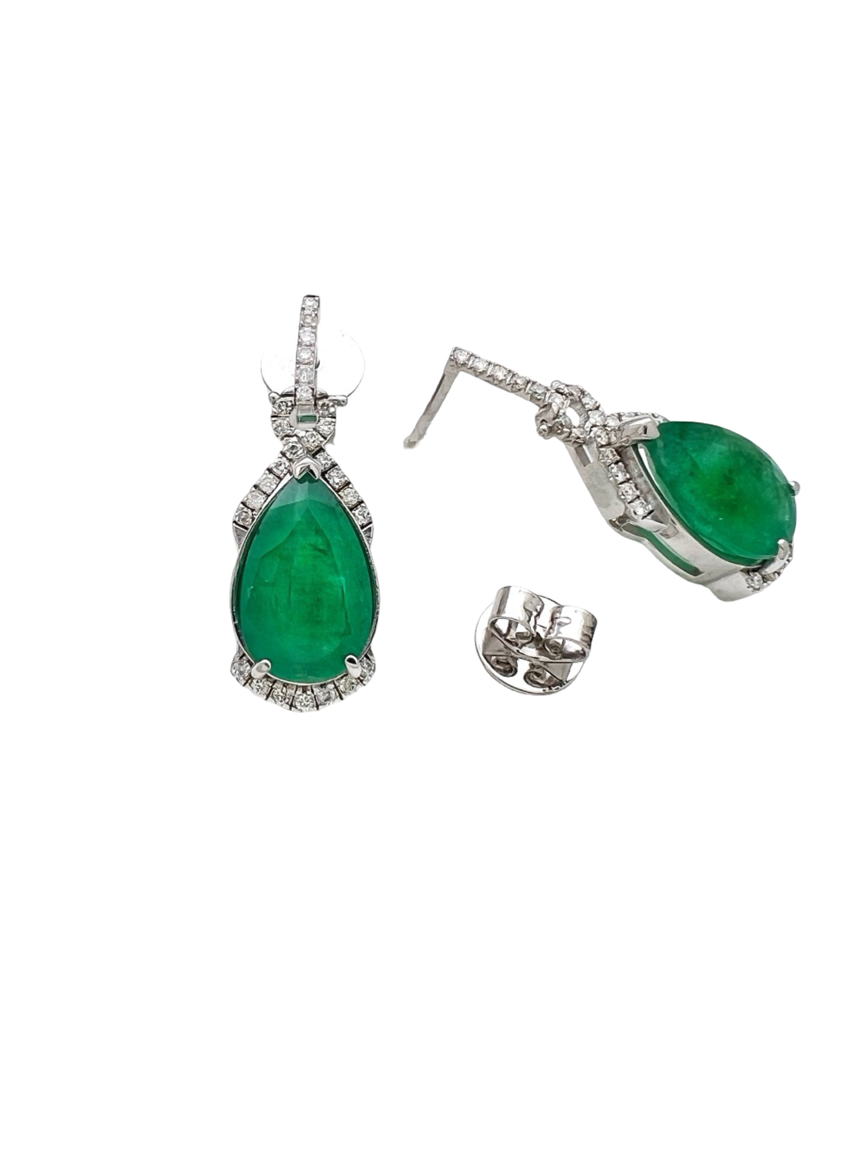 5.76 Carats Colombian Emeralds F1 (Certified) & 0.81 Carats Diamonds Set in 14K White Gold Earrings