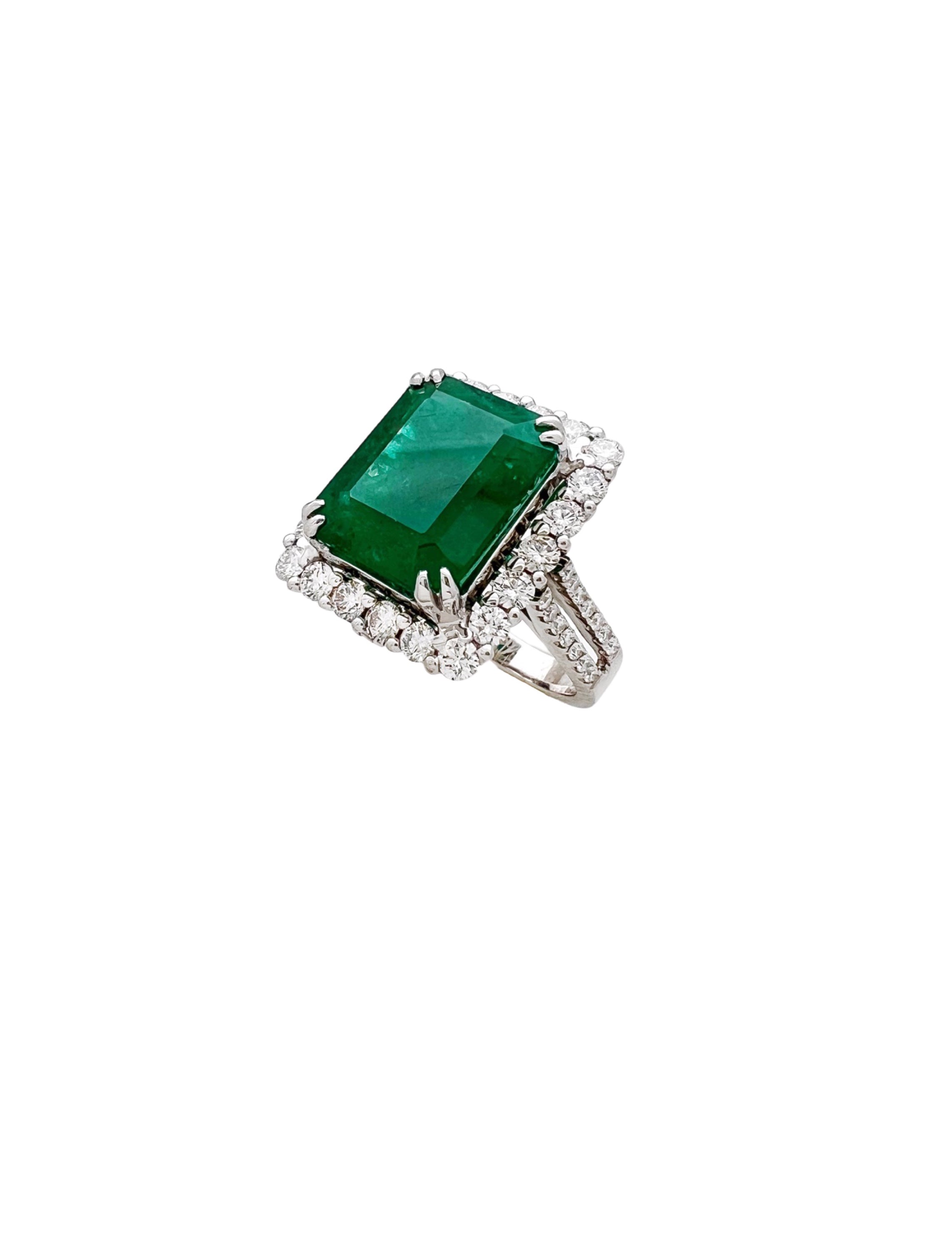 9.508 Carats  Emerald No-Oil  Brazilian (Certified) & 2.12Cts Diamonds Set In 18 Karat White Gold Ring Or Pendant