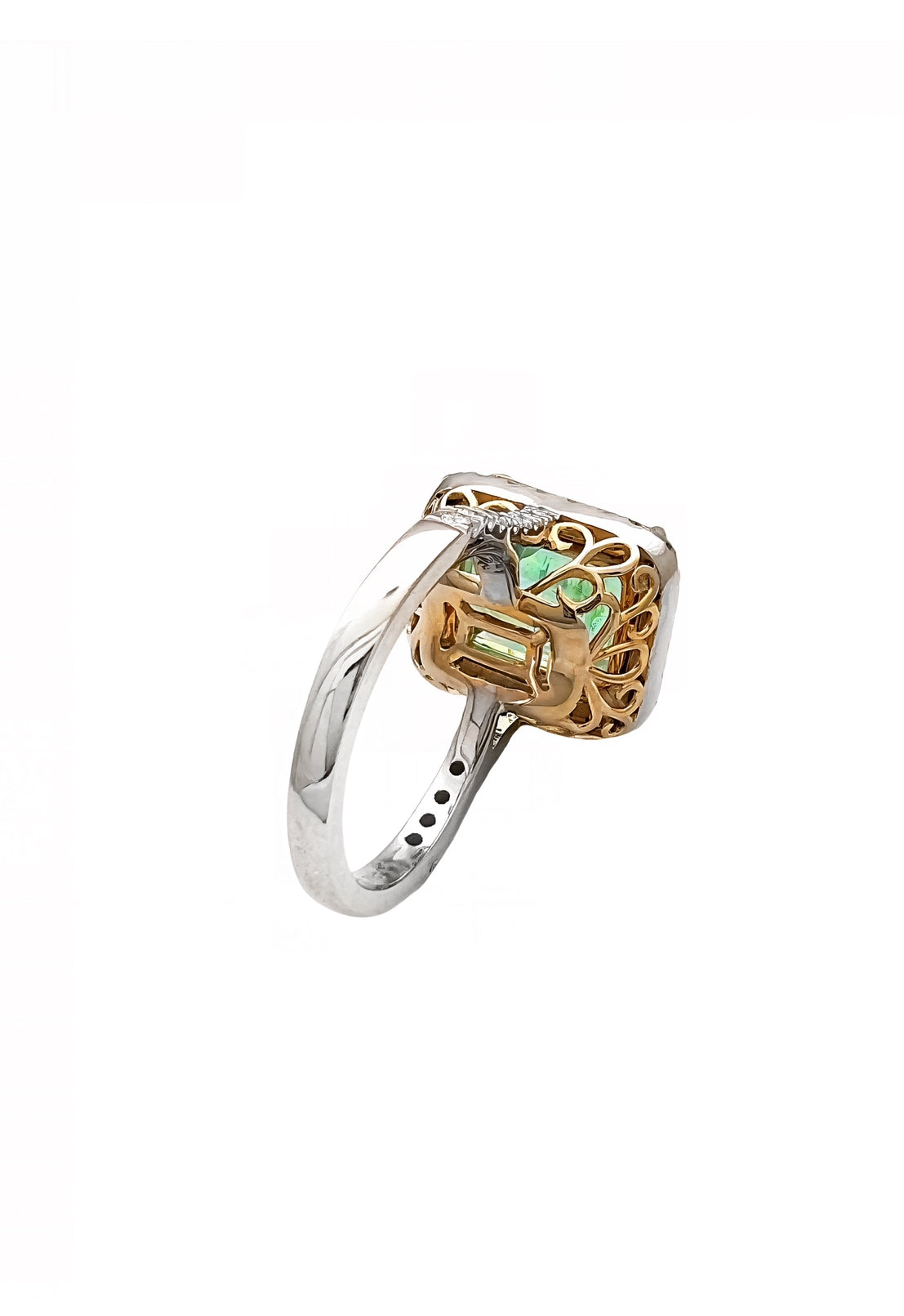 7.21 Carats Colombian Emerald F1 (Certified) & 1.02 Carats Diamonds VS2 Set In 14 Karat White Gold Ring