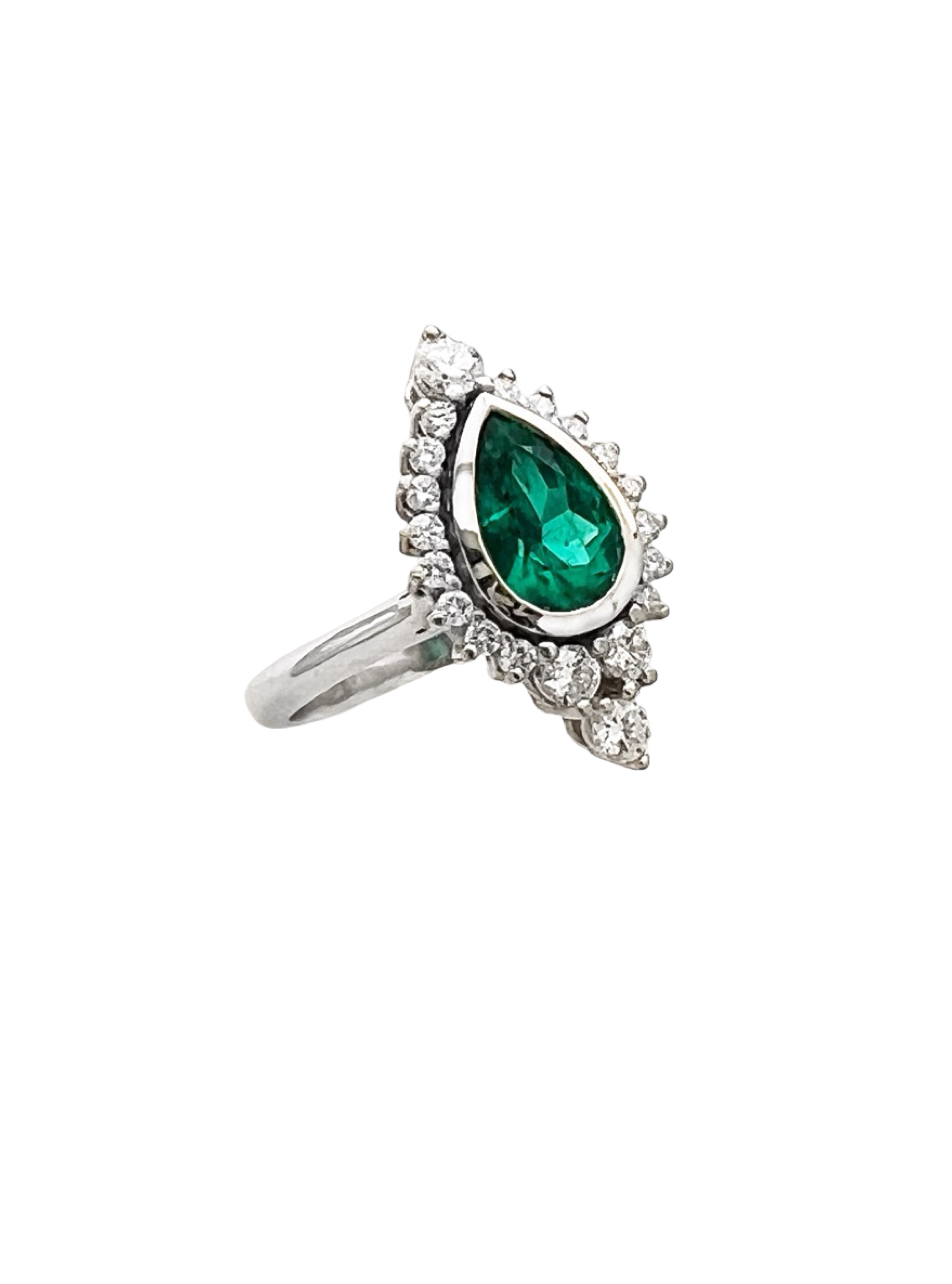 1.21 Carats Colombian Emerald F1 (Certified) & 0.45 Carats Diamond VS2 Set in 14 Karat Yellow Gold Ring