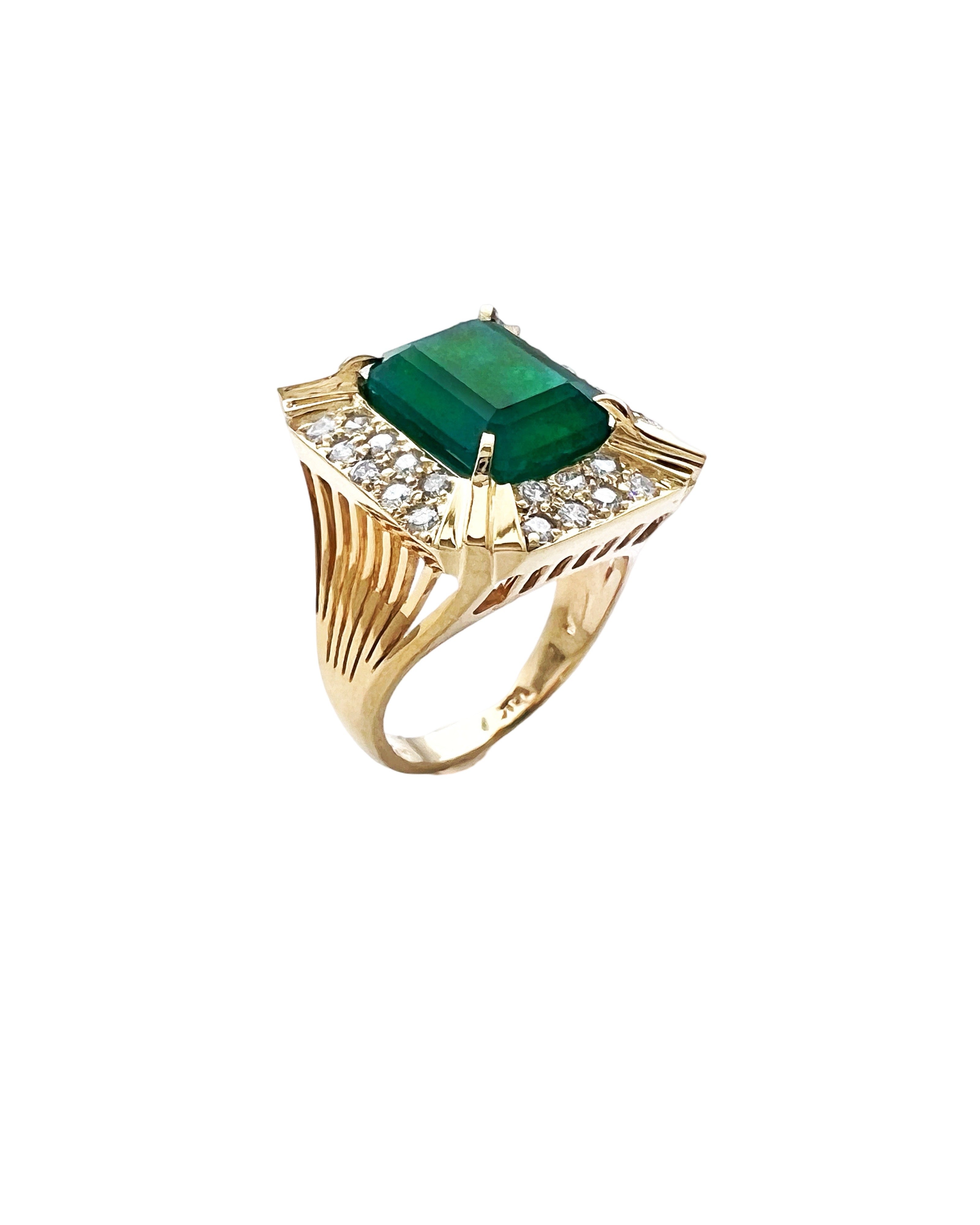 5.31 Carats Emerald Brazil F1 (Certified) & 0.81 Carats Diamonds Set In 14 Karat Yellow Gold Ring