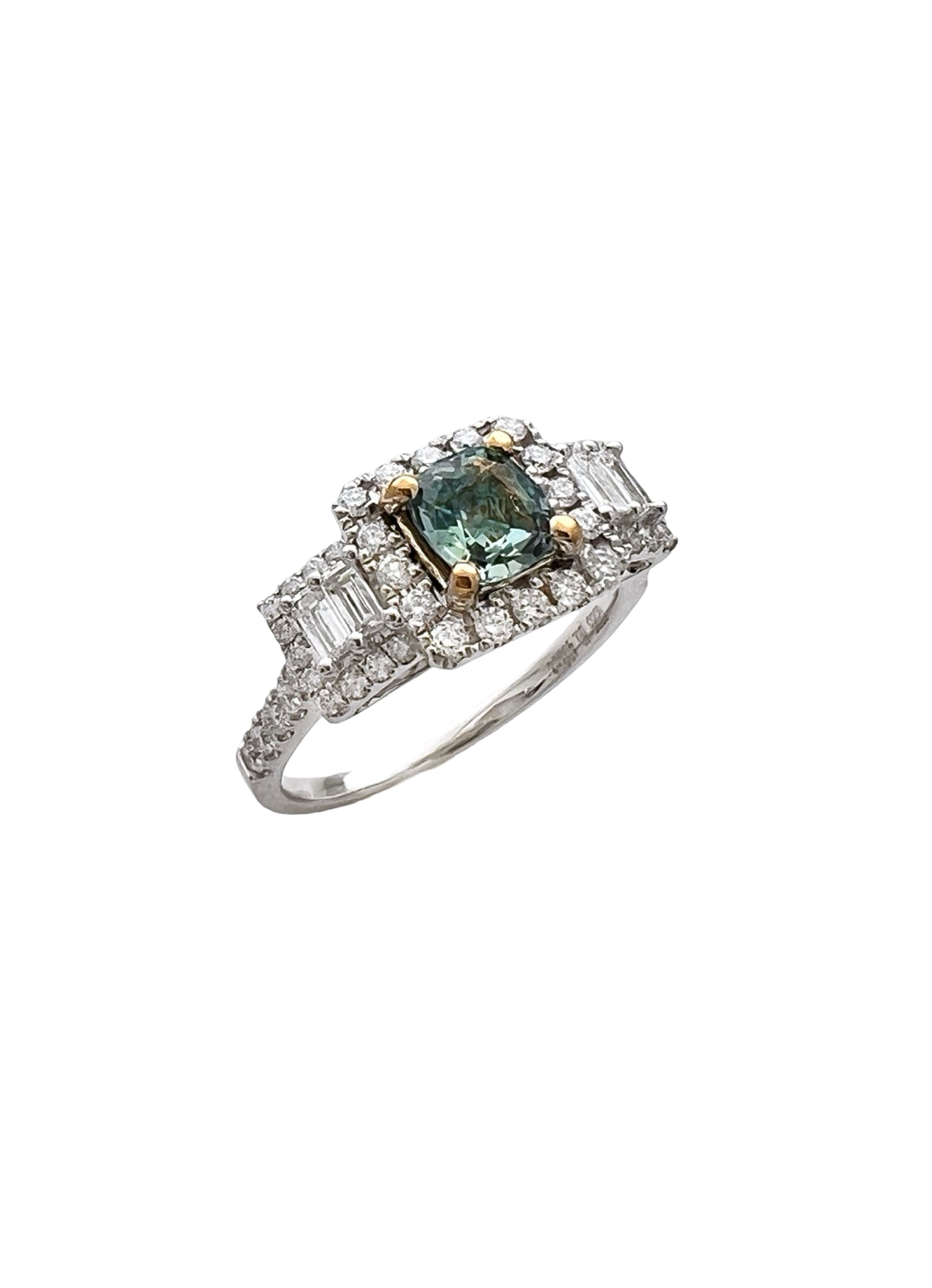 0.63 Carats Alexandrite GIA (Certified) & 0.92 Carats Diamonds VS2 Set In 14K White & Yellow Gold Ring