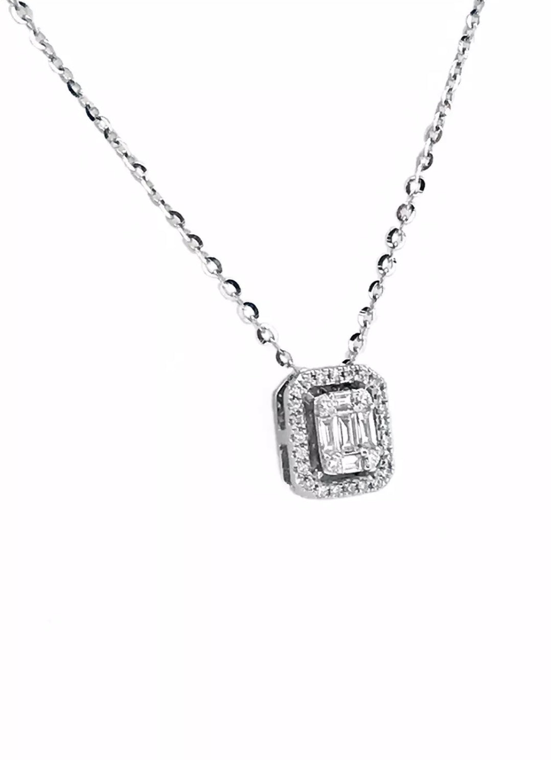 0.43 Carats Diamond 14K White Gold Pendant And Adjustable Chain