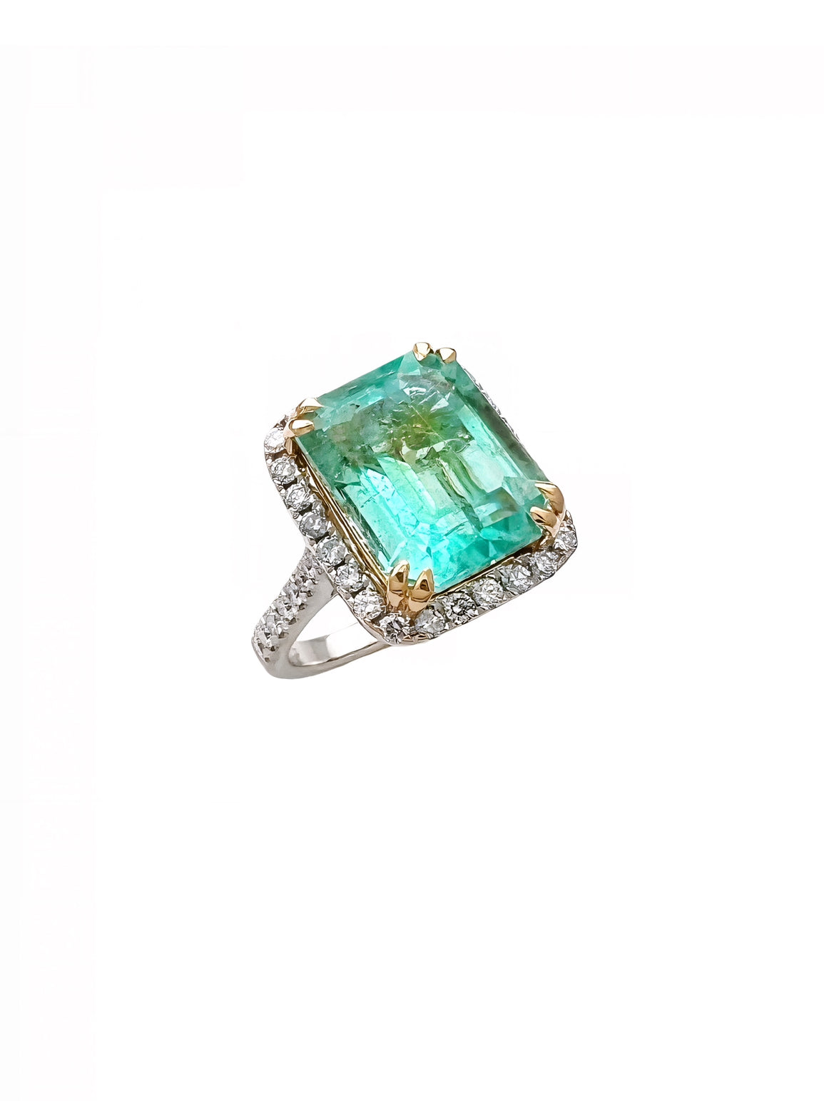 7.21 Carats Colombian Emerald F1 (Certified) & 1.02 Carats Diamonds VS2 Set In 14 Karat White Gold Ring