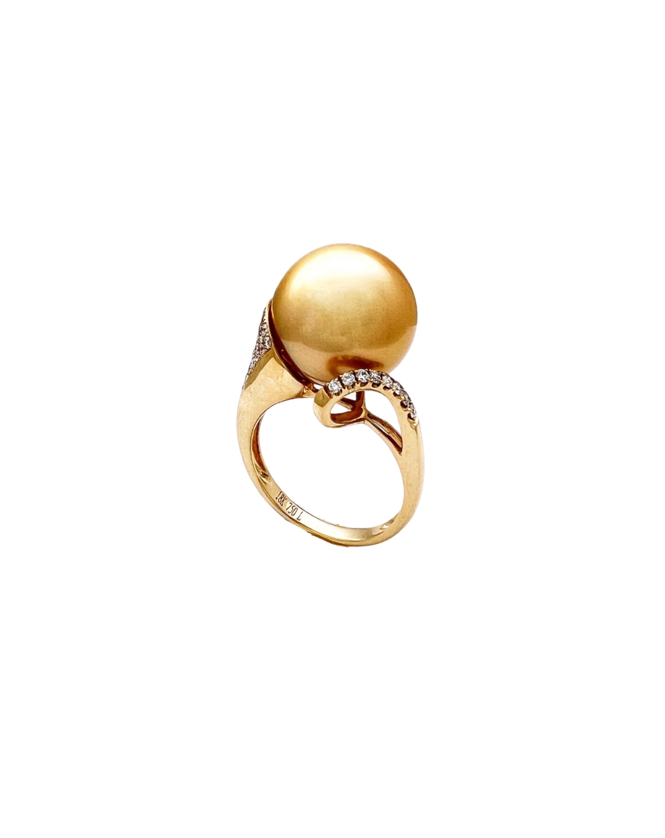 13.9MM Golden South Sea Pearl Certified & 0.31 CTS Diamonds Set In 18 Karat Yellow Gold Ring