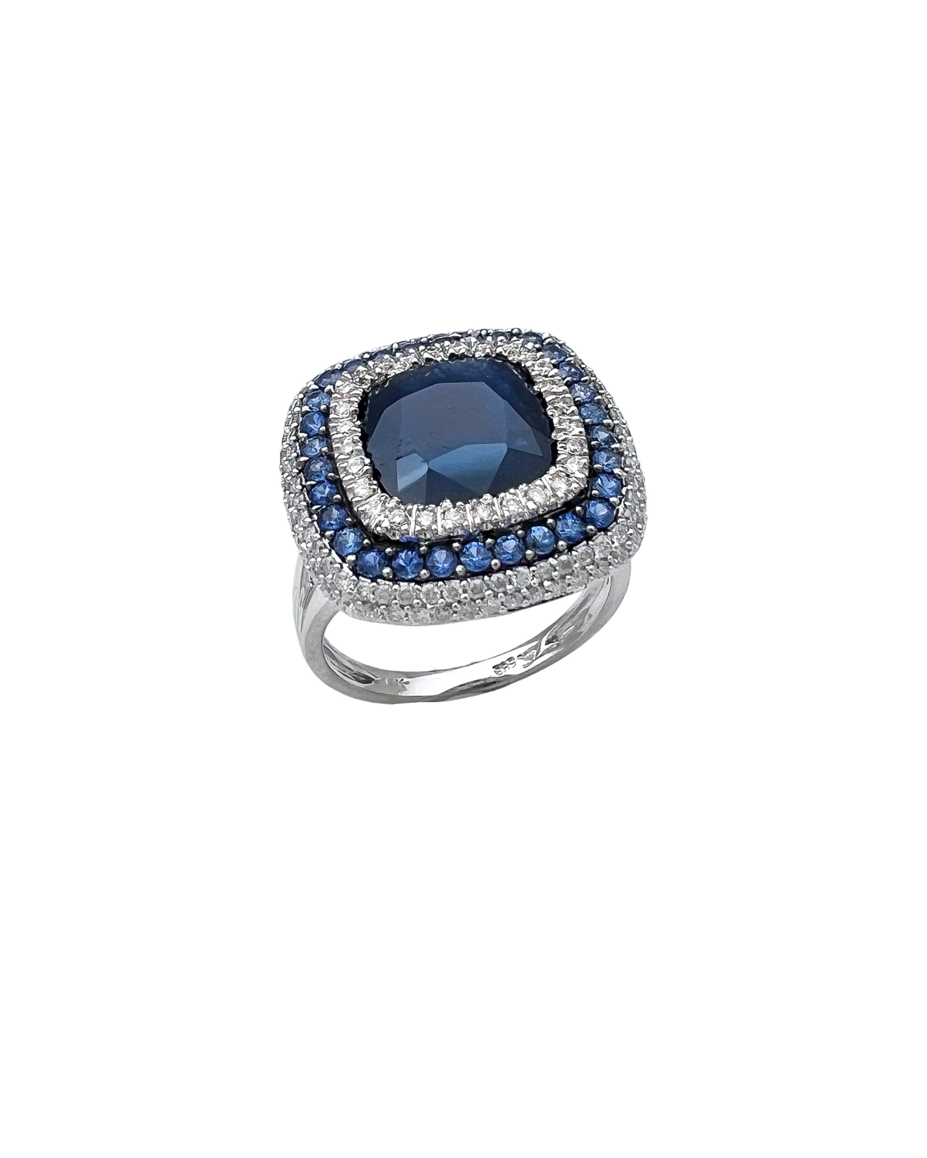 5.40 Carats Sapphire/Center 4.80 Sapphire Madagascar And 1.02 Carats Diamond VS2 Set 14 Karat White Gold Ring