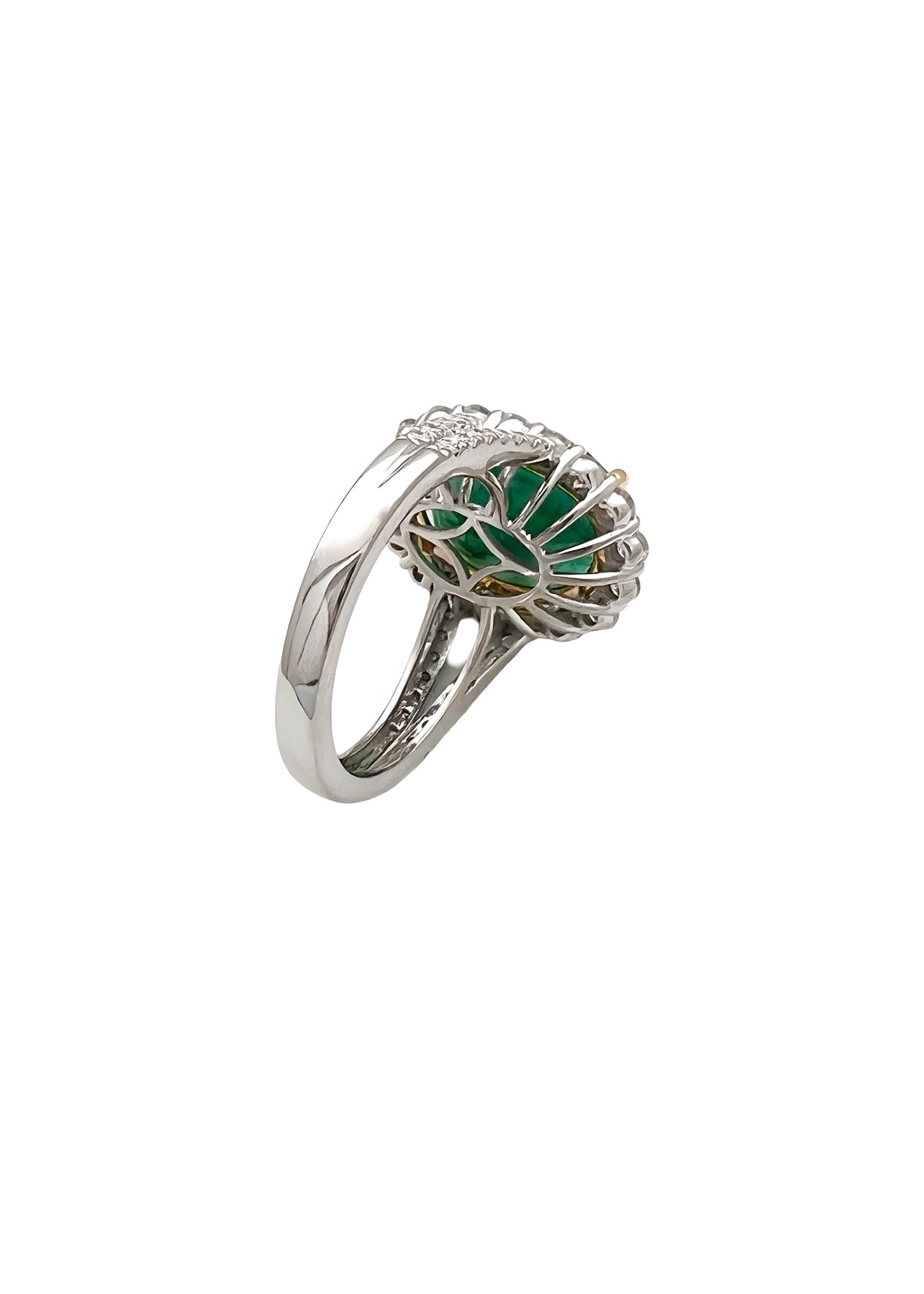 6.47 Carats Brazilian Emerald F1 (Certified) & 1.44 Carats Diamond Halo Ring – 14K white & Yellow Gold Ring