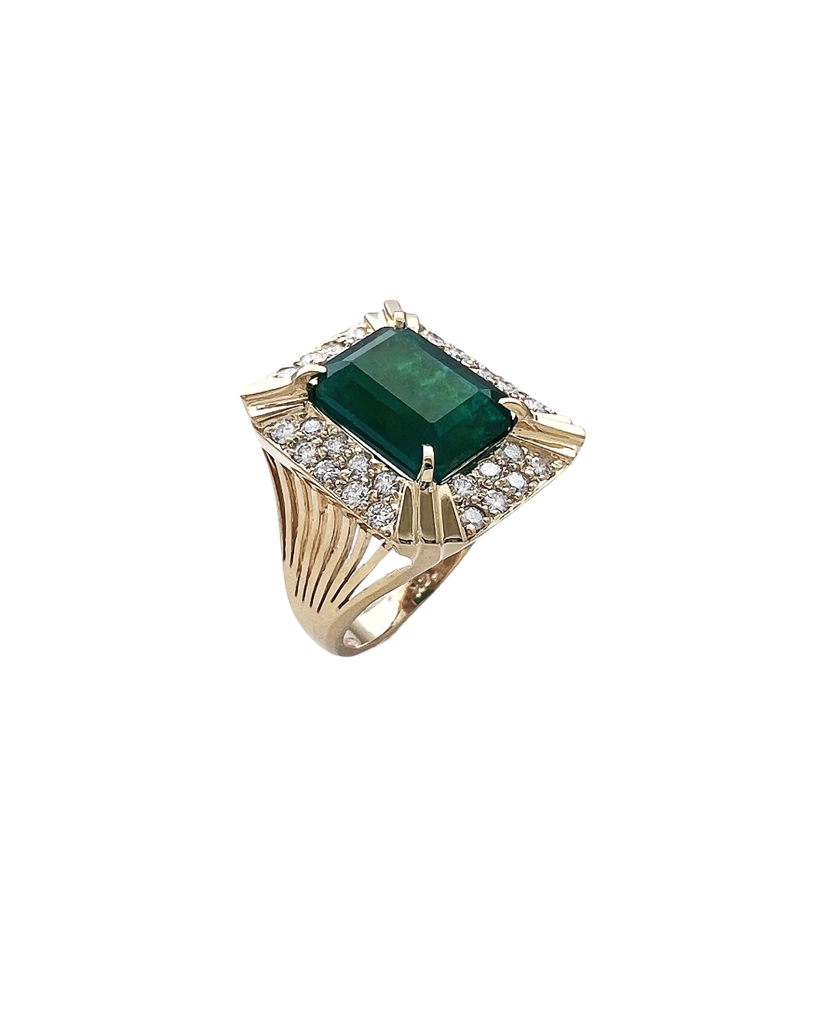 5.31 Carats Emerald Brazil F1 (Certified) & 0.81 Carats Diamonds Set In 14 Karat Yellow Gold Ring