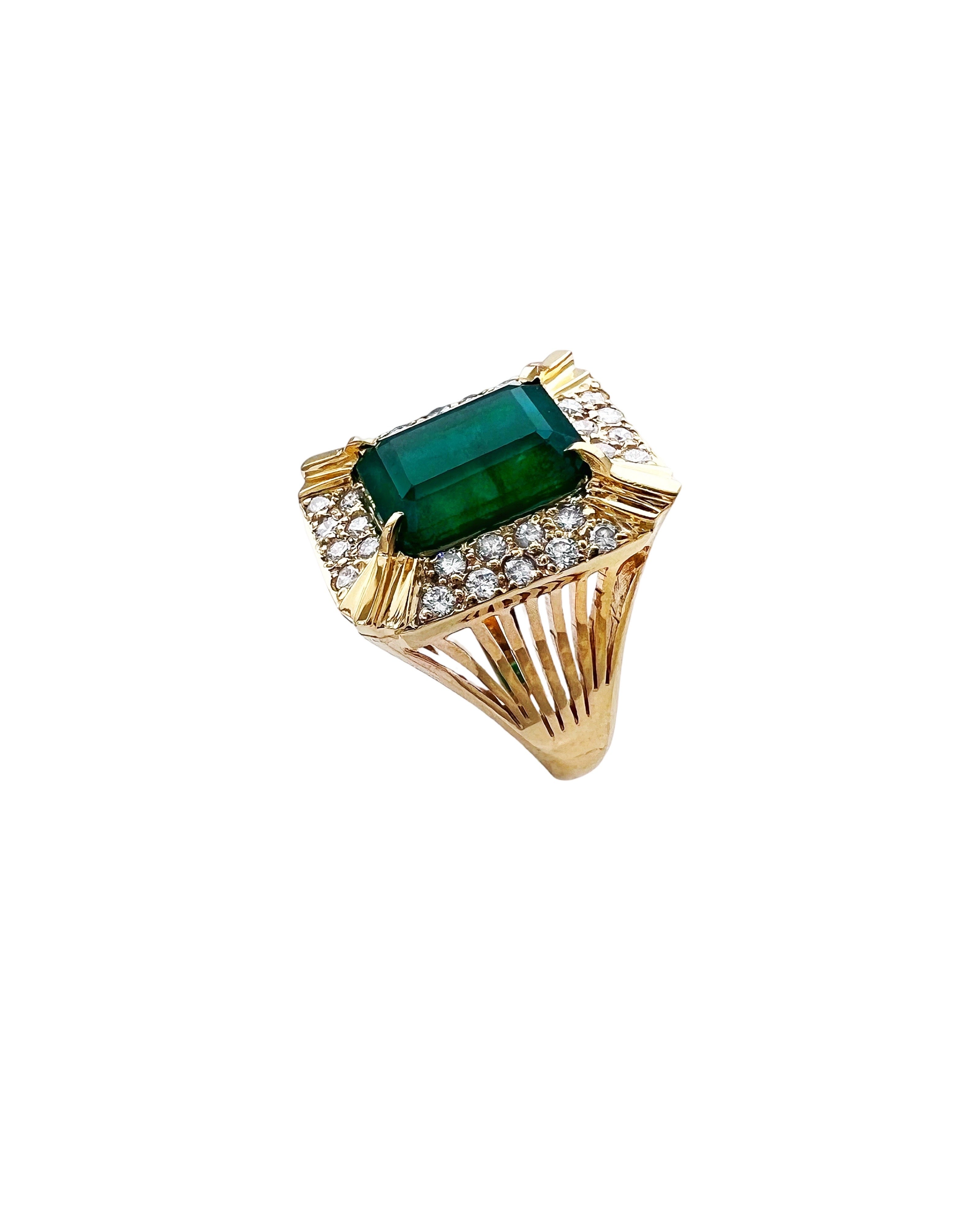 5.31 Carats Emerald Brazil F1 (Certified) & 0.81 Carats Diamonds Set In 14 Karat Yellow Gold Ring