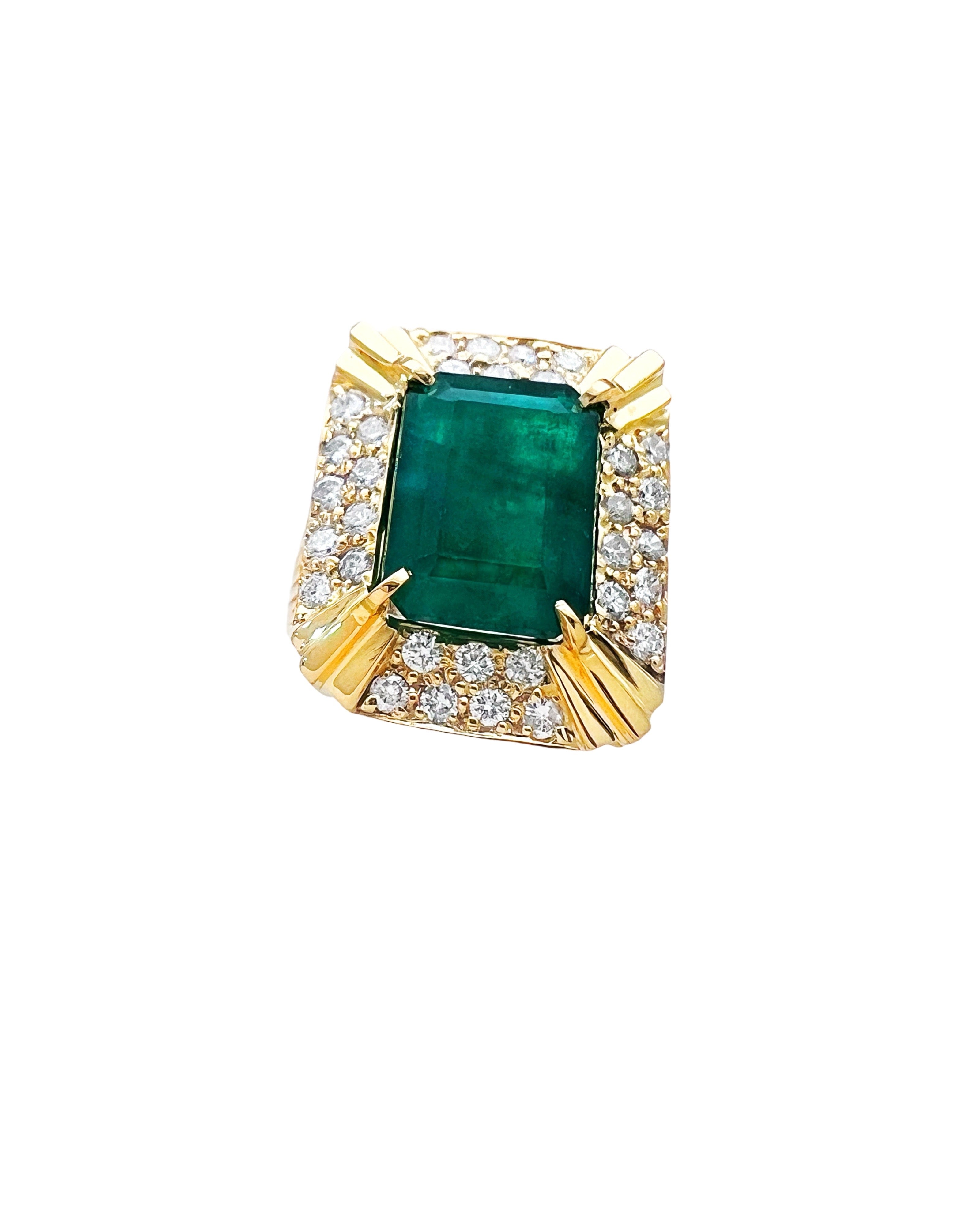 5.31 Carats Emerald Brazil F1 (Certified) & 0.81 Carats Diamonds Set In 14 Karat Yellow Gold Ring