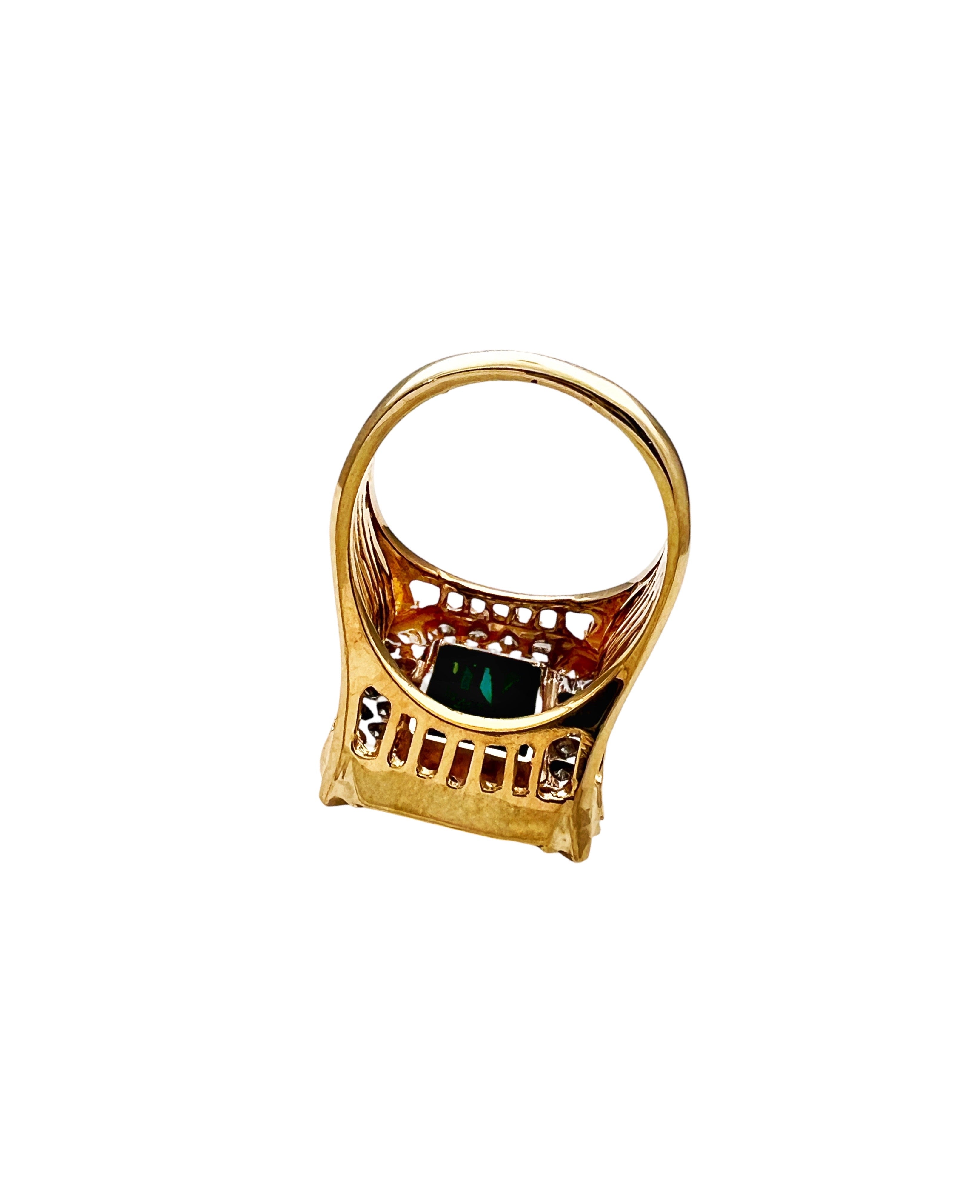5.31 Carats Emerald Brazil F1 (Certified) & 0.81 Carats Diamonds Set In 14 Karat Yellow Gold Ring