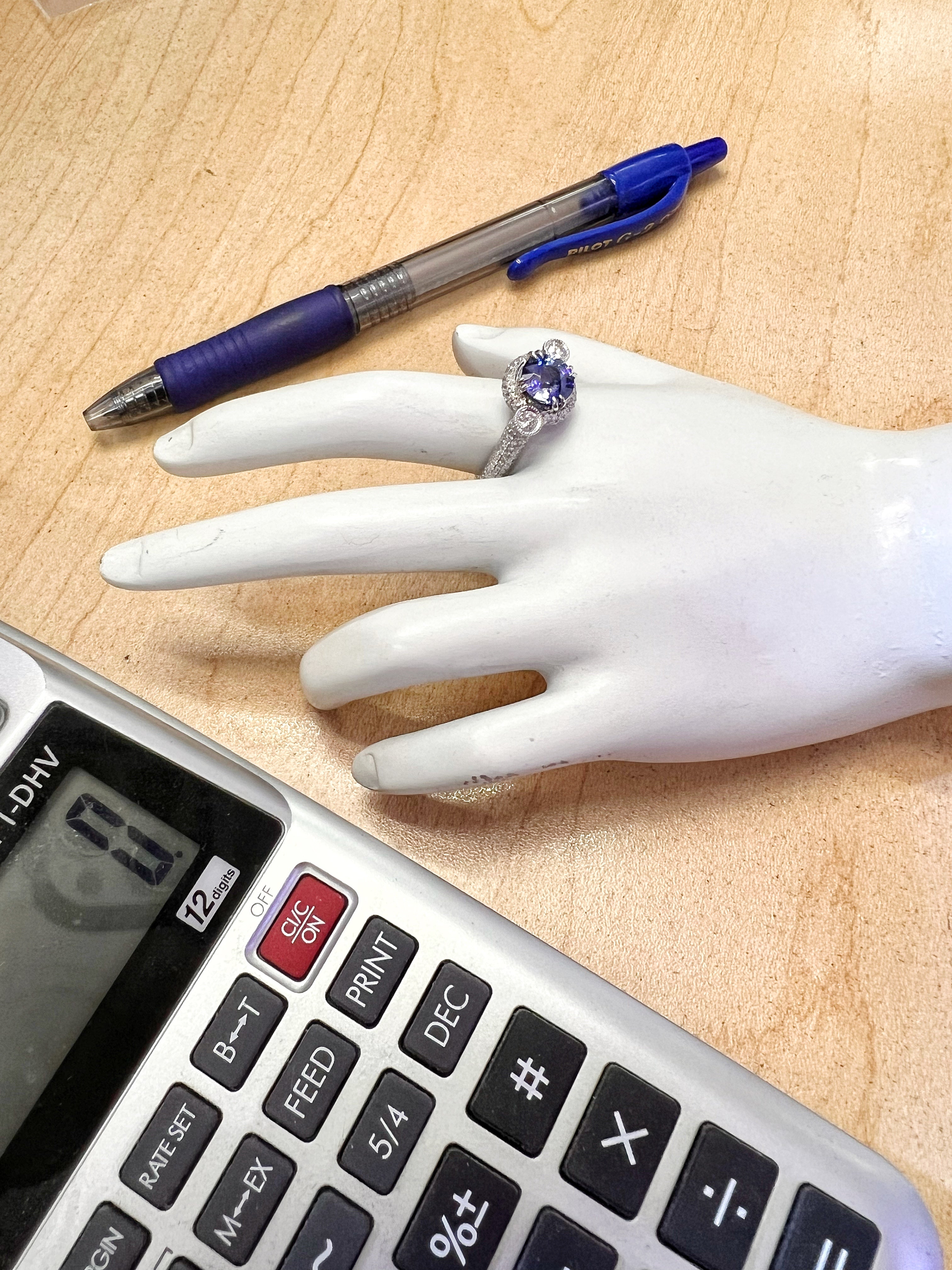 1.88 Carats Ceylon Sapphire Certified & 1.51 Carats Diamonds VS2 14Kt White Gold Ring