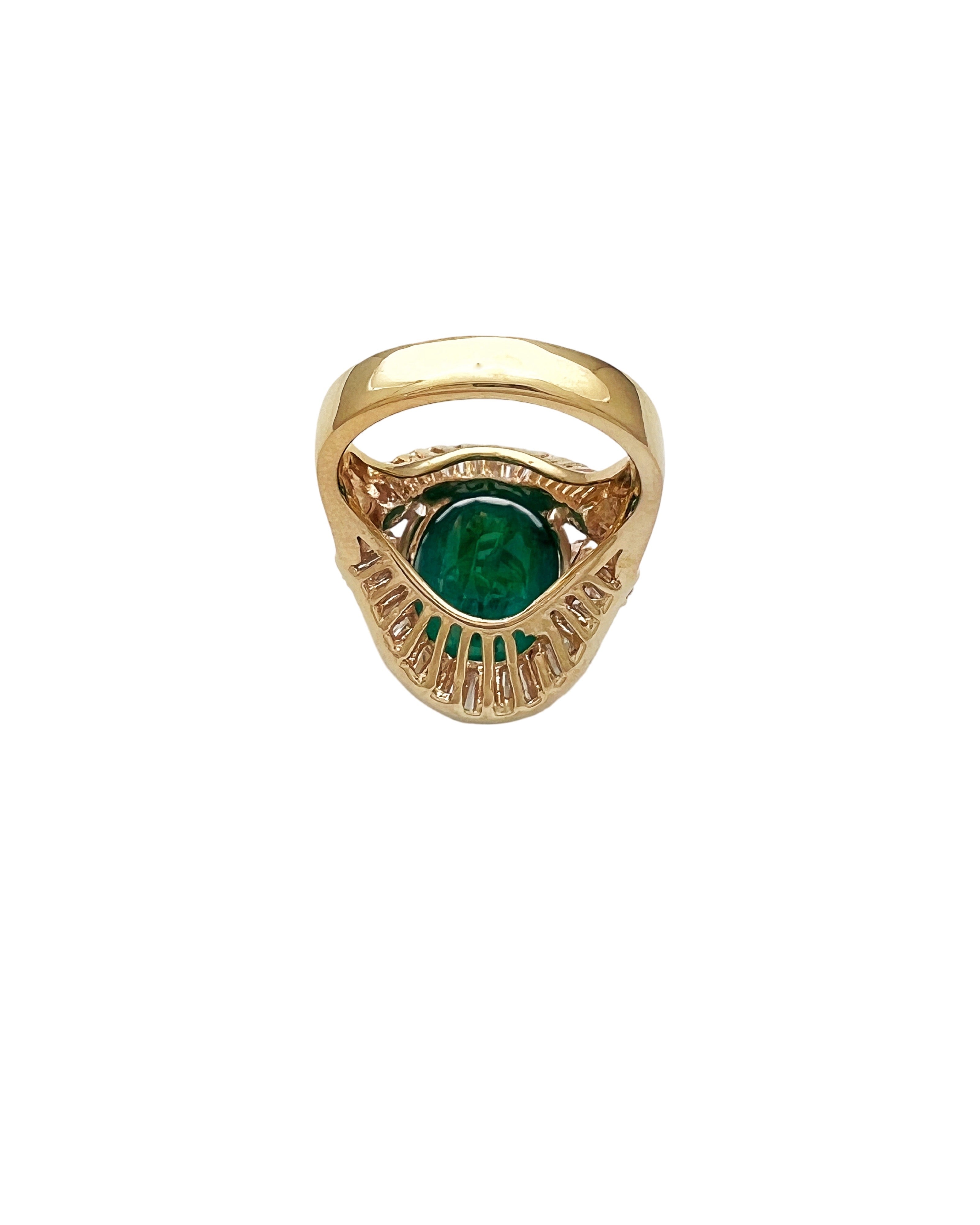 6.32 Carats Brazilian Emerald F2 (Certified) & 1.85 Carats Diamond VS2 Set In 14 Karat Yellow Gold Ring