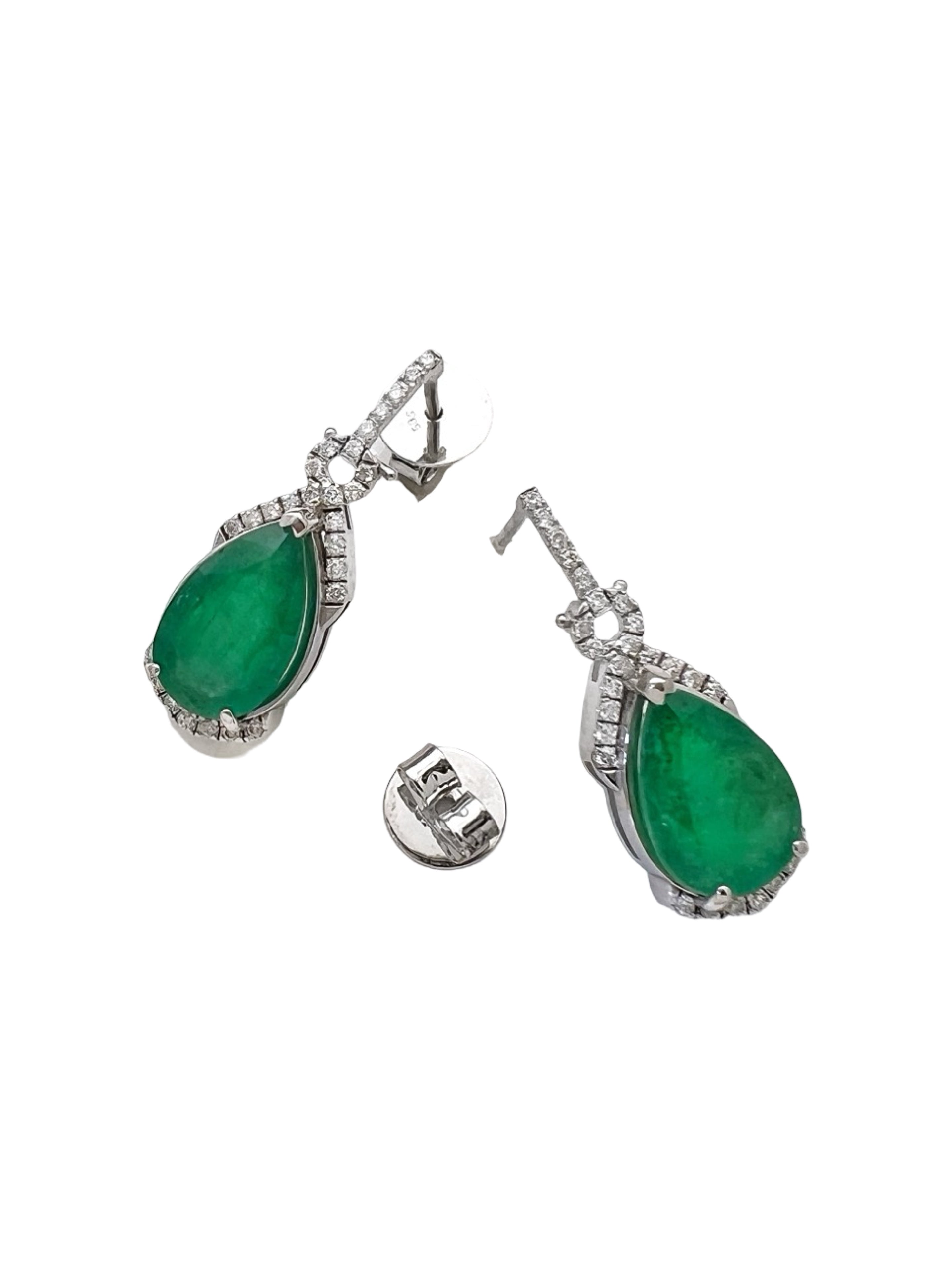5.76 Carats Colombian Emeralds F1 (Certified) & 0.81 Carats Diamonds Set in 14K White Gold Earrings