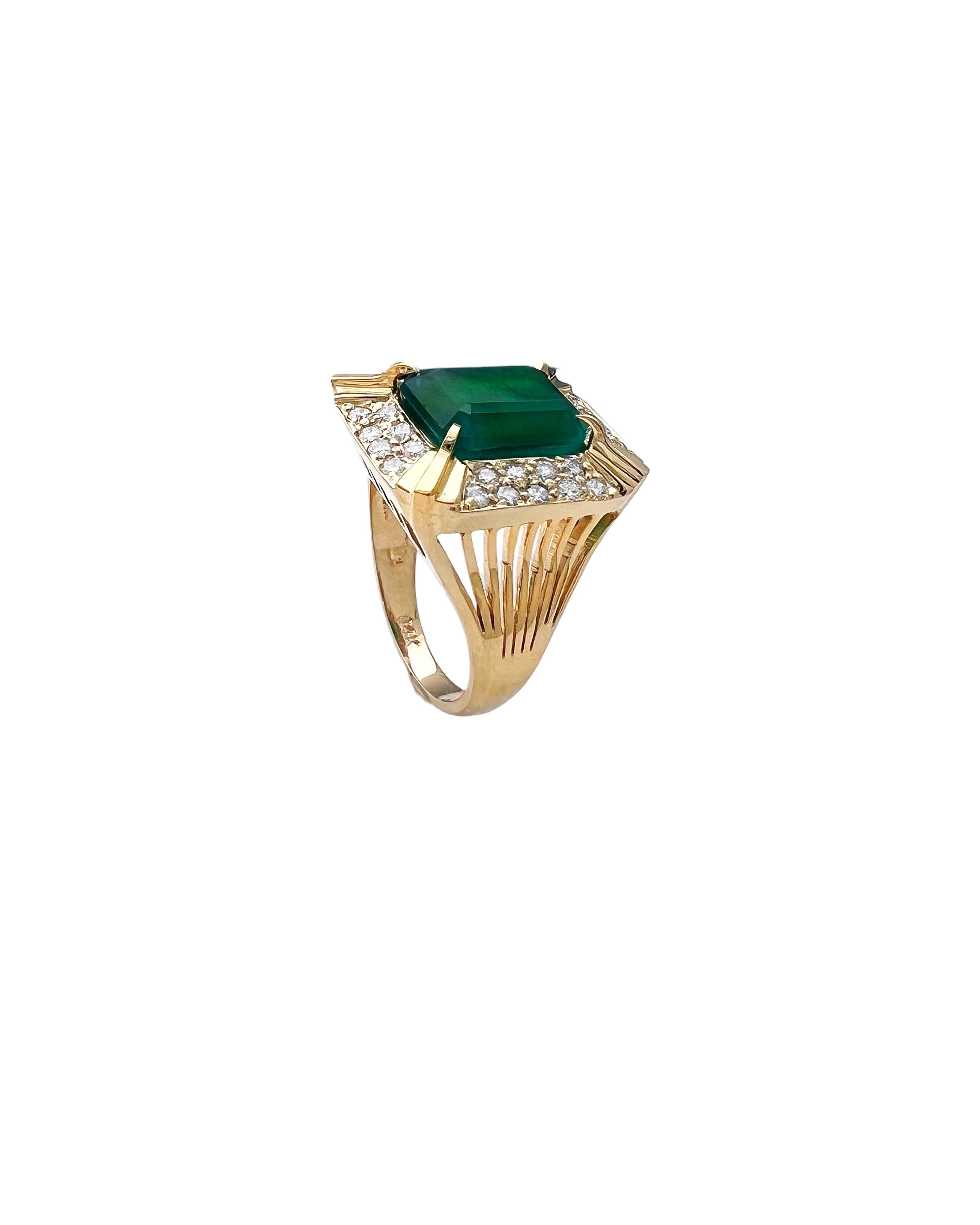 5.31 Carats Emerald Brazil F1 (Certified) & 0.81 Carats Diamonds Set In 14 Karat Yellow Gold Ring