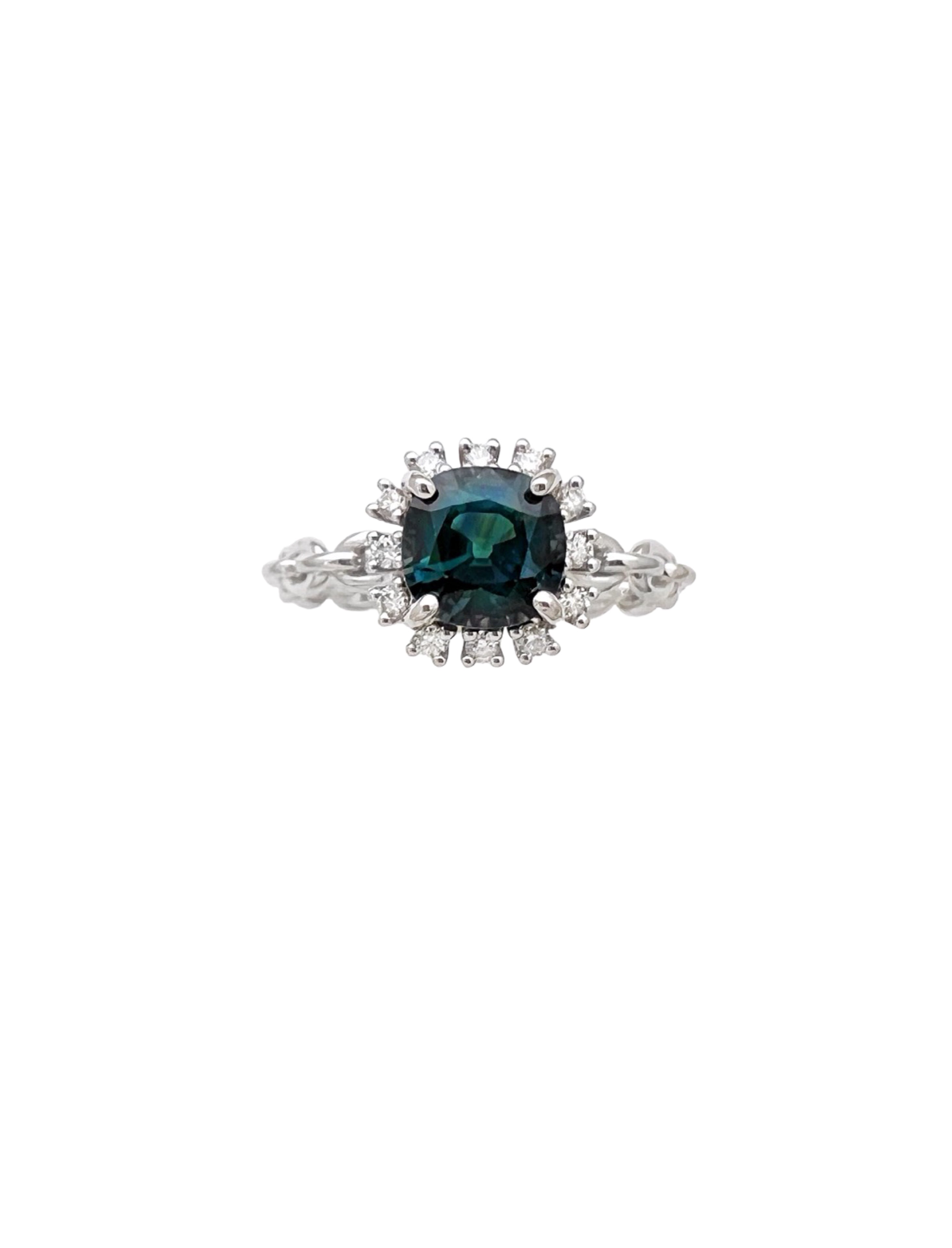 1.70 Carats Ceylon Sapphire Heat (Certified) & 0.25 Carats Diamonds VS2 Set In 14K Gold Ring