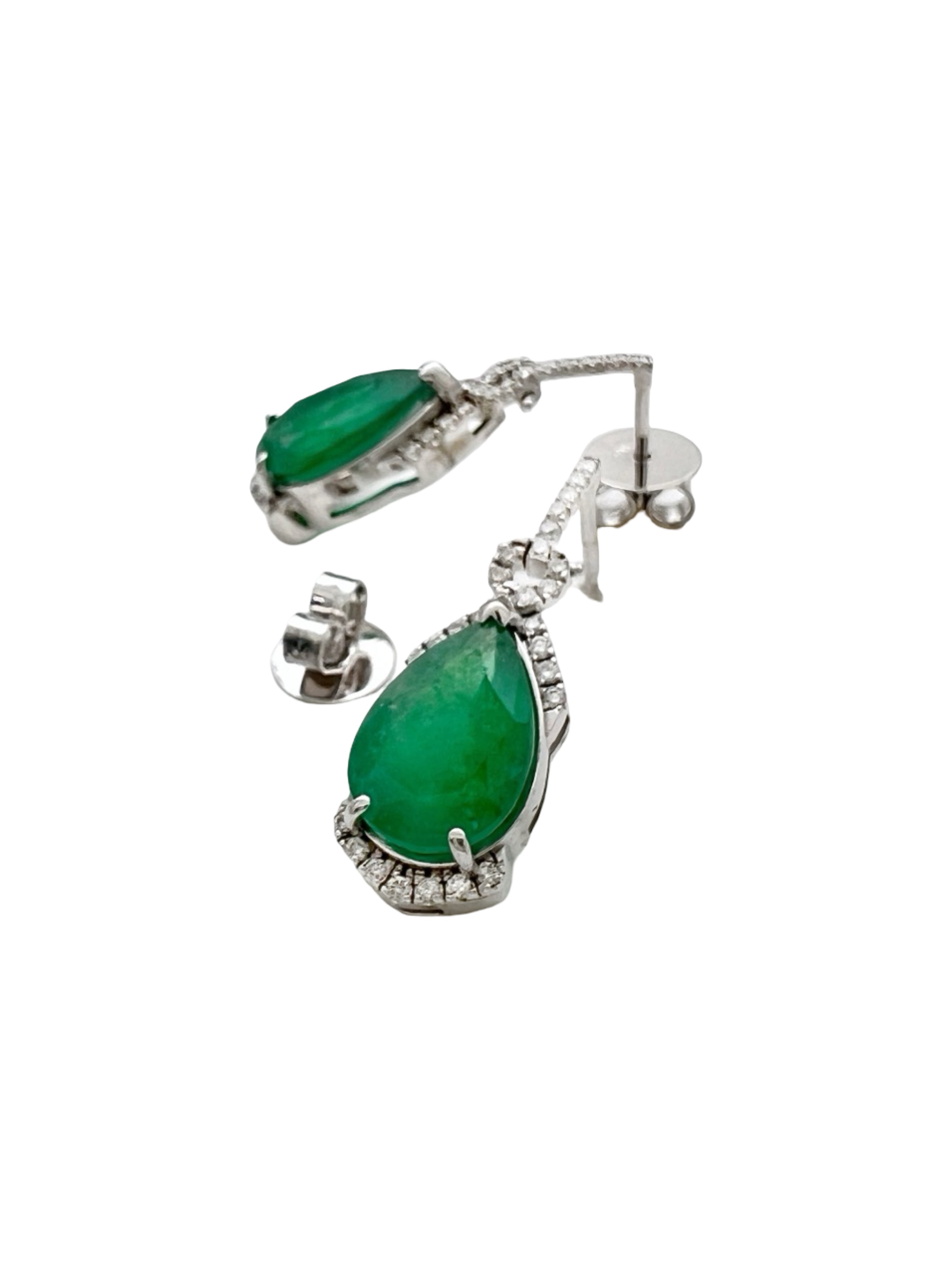 5.76 Carats Colombian Emeralds F1 (Certified) & 0.81 Carats Diamonds Set in 14K White Gold Earrings
