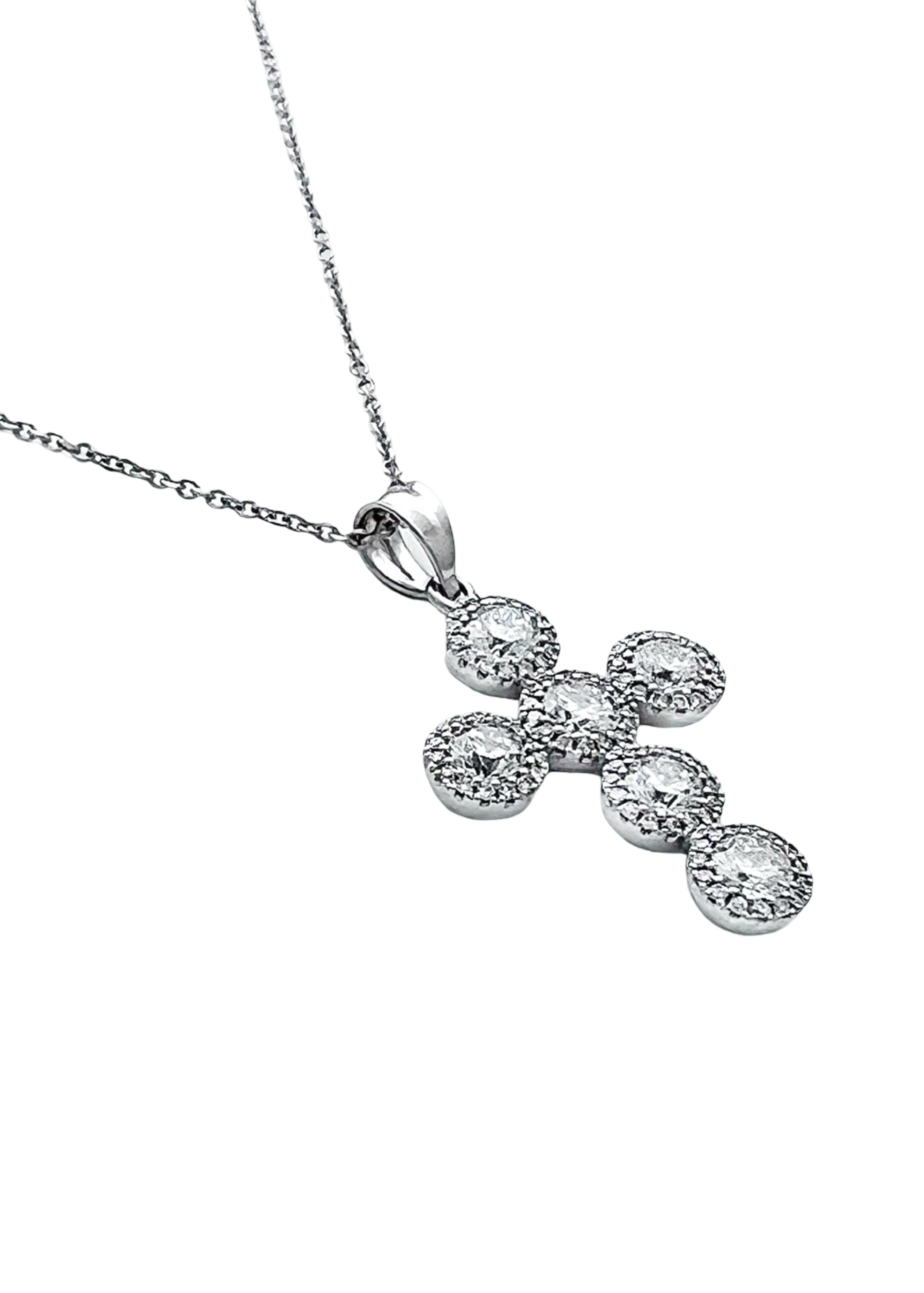 1.72 Carats Diamonds VS2 Set In 14 Karat White Gold With 14 Karat White Gold Diamond-Cut Rolo Chain 17 Inches Adjust 18 Inches