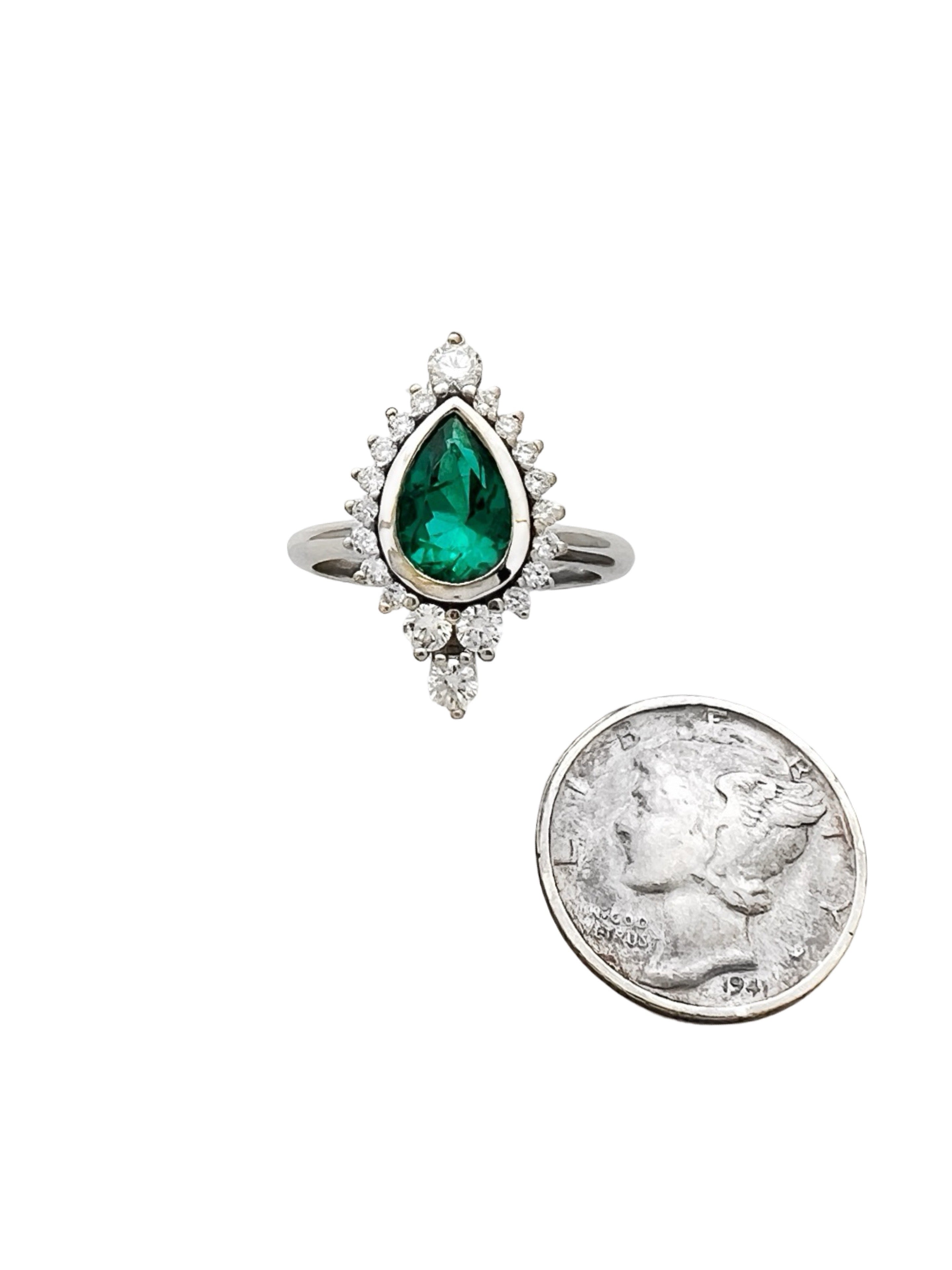 1.21 Carats Colombian Emerald F1 (Certified) & 0.45 Carats Diamond VS2 Set in 14 Karat Yellow Gold Ring