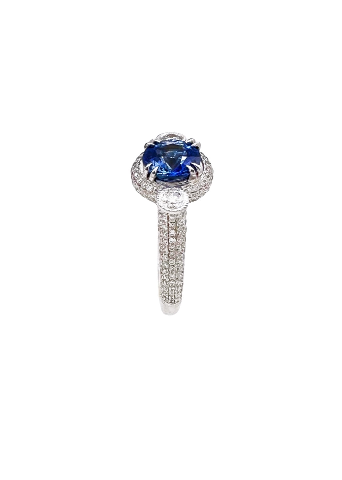 1.88 Carats Ceylon Sapphire Certified & 1.51 Carats Diamonds VS2 14Kt White Gold Ring