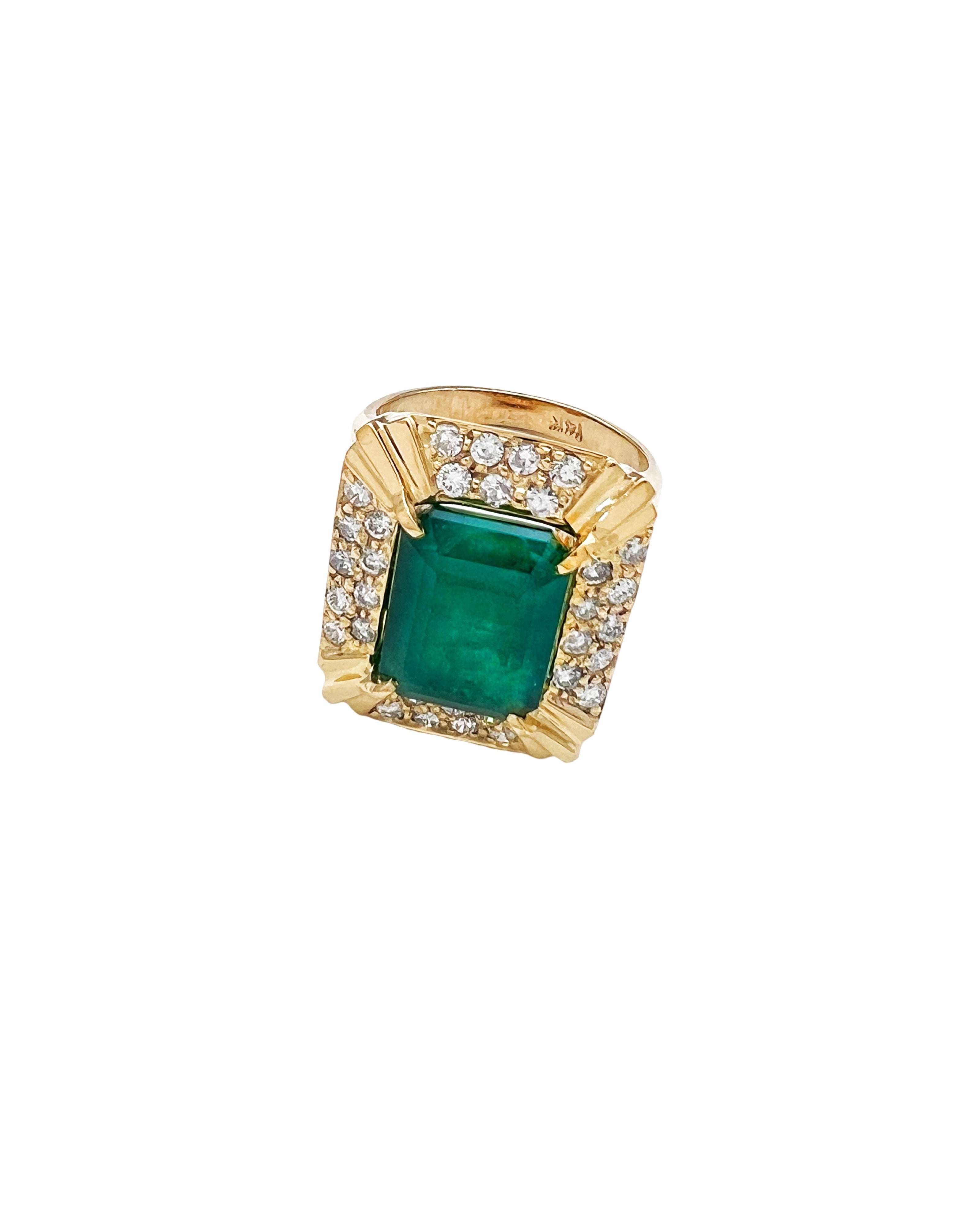5.31 Carats Emerald Brazil F1 (Certified) & 0.81 Carats Diamonds Set In 14 Karat Yellow Gold Ring