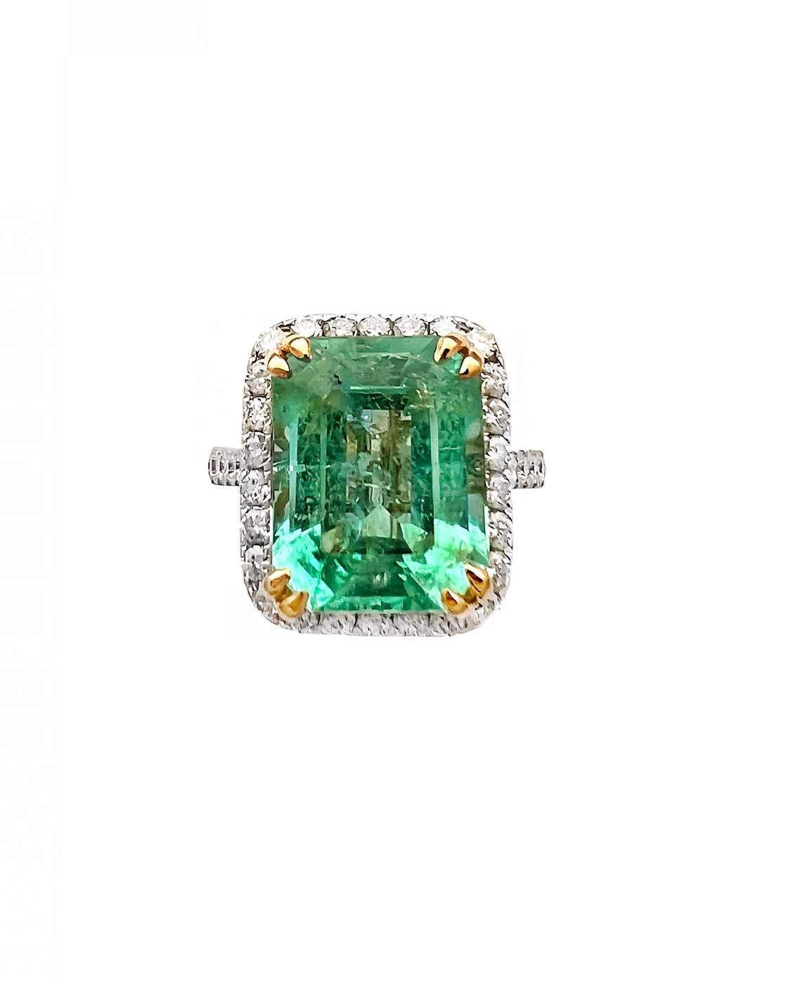 7.21 Carats Colombian Emerald F1 (Certified) & 1.02 Carats Diamonds VS2 Set In 14 Karat White Gold Ring