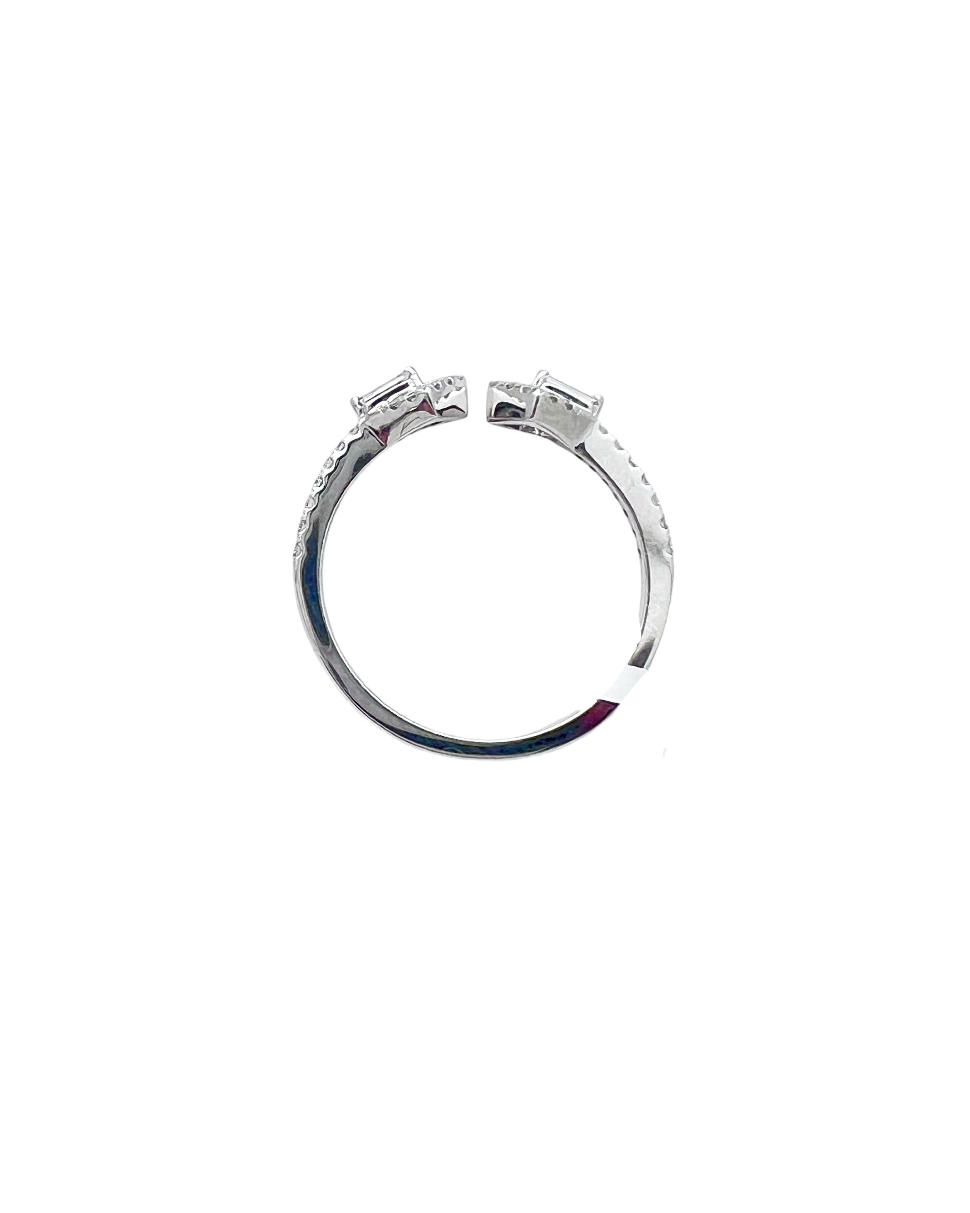 0.23 Carats Diamond VS2 Set In 14 Karat White Gold Gap Band