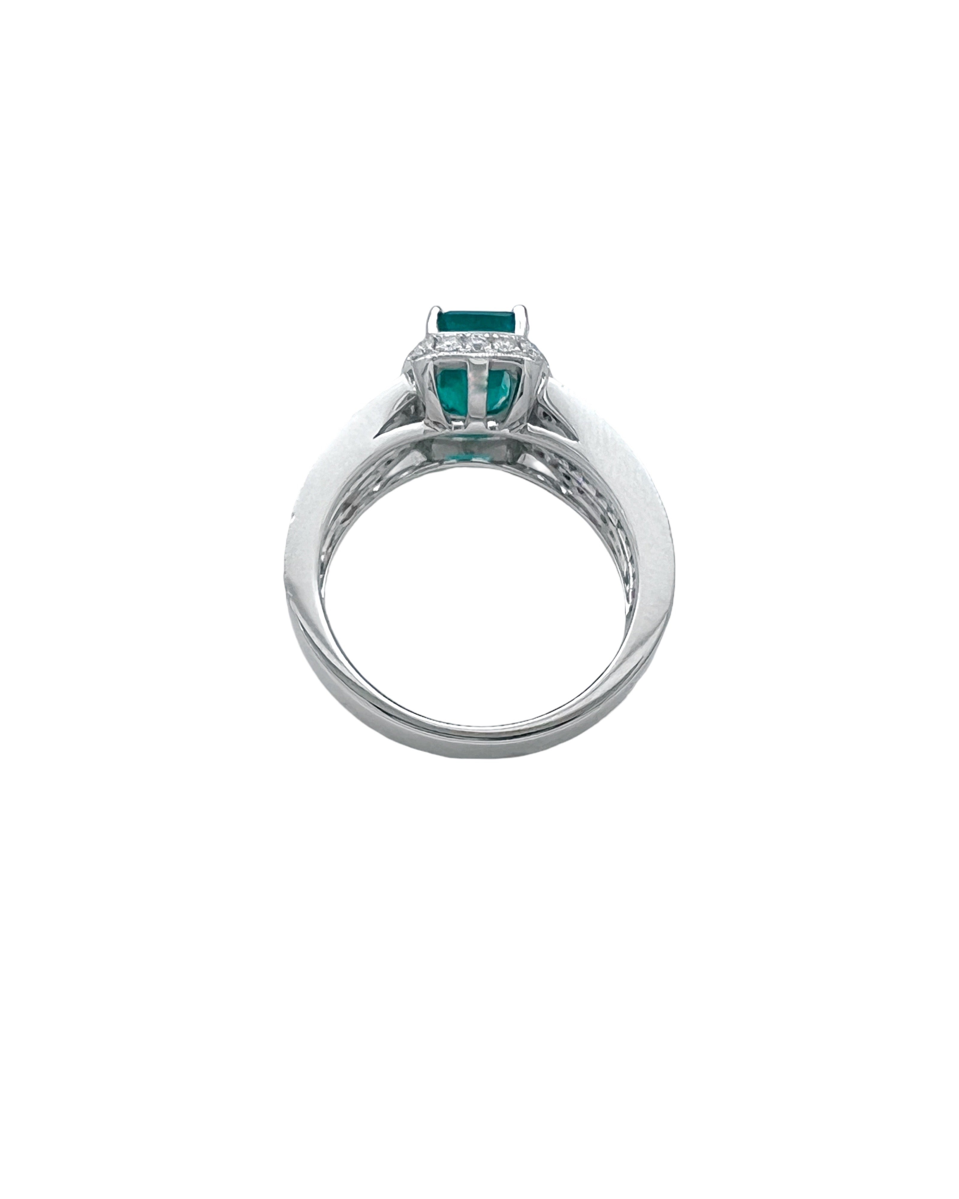 2.01 Carats Emerald Zambian F1 (Certified) & 2.01 Carats Diamond VS2 Set In 14 Karat White Gold Ring