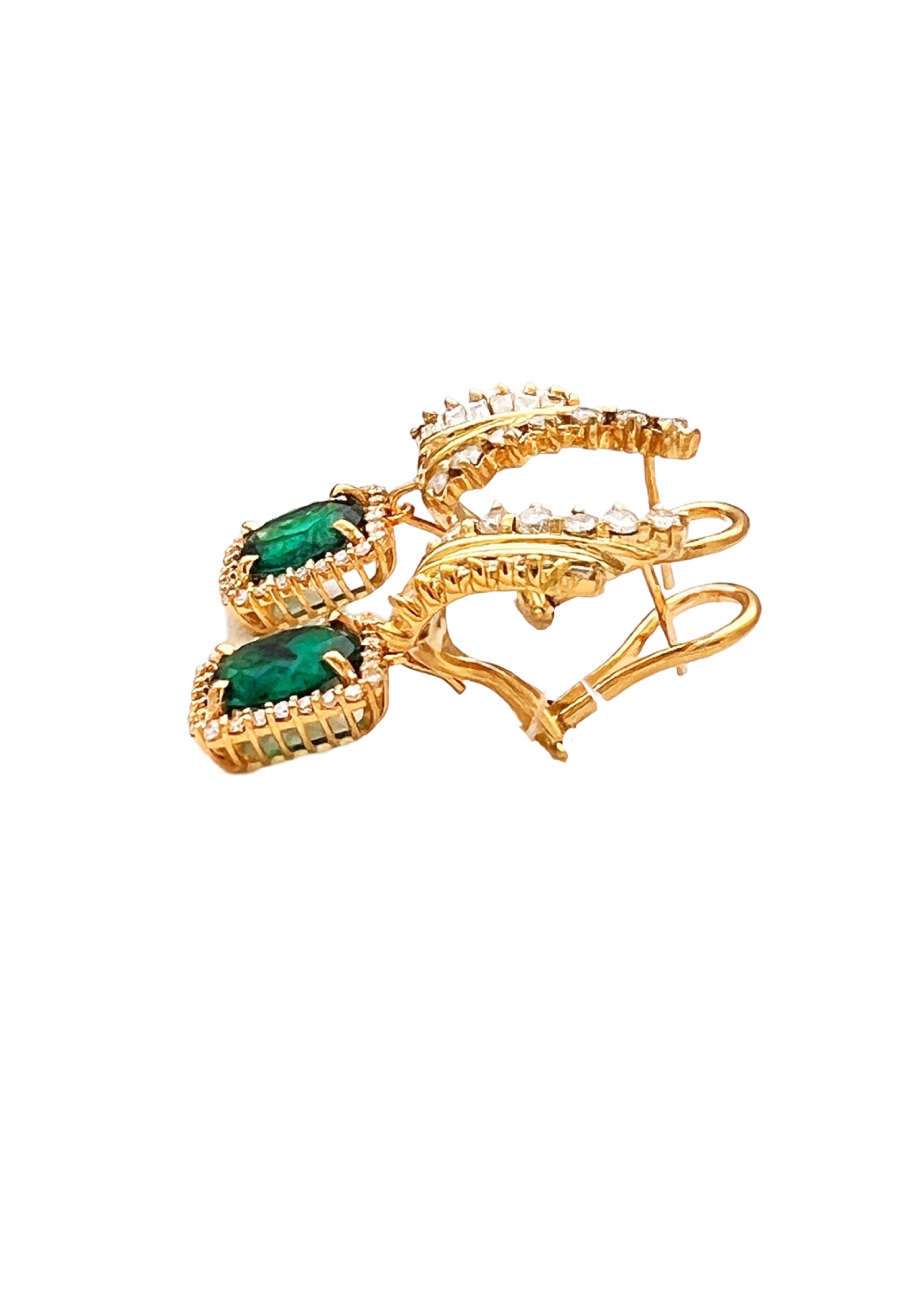 3.26Ct Trapiche Emerald F1-N/O (Col.)Certified & 2.01Ct Dia 18K Yel-Gold Earring