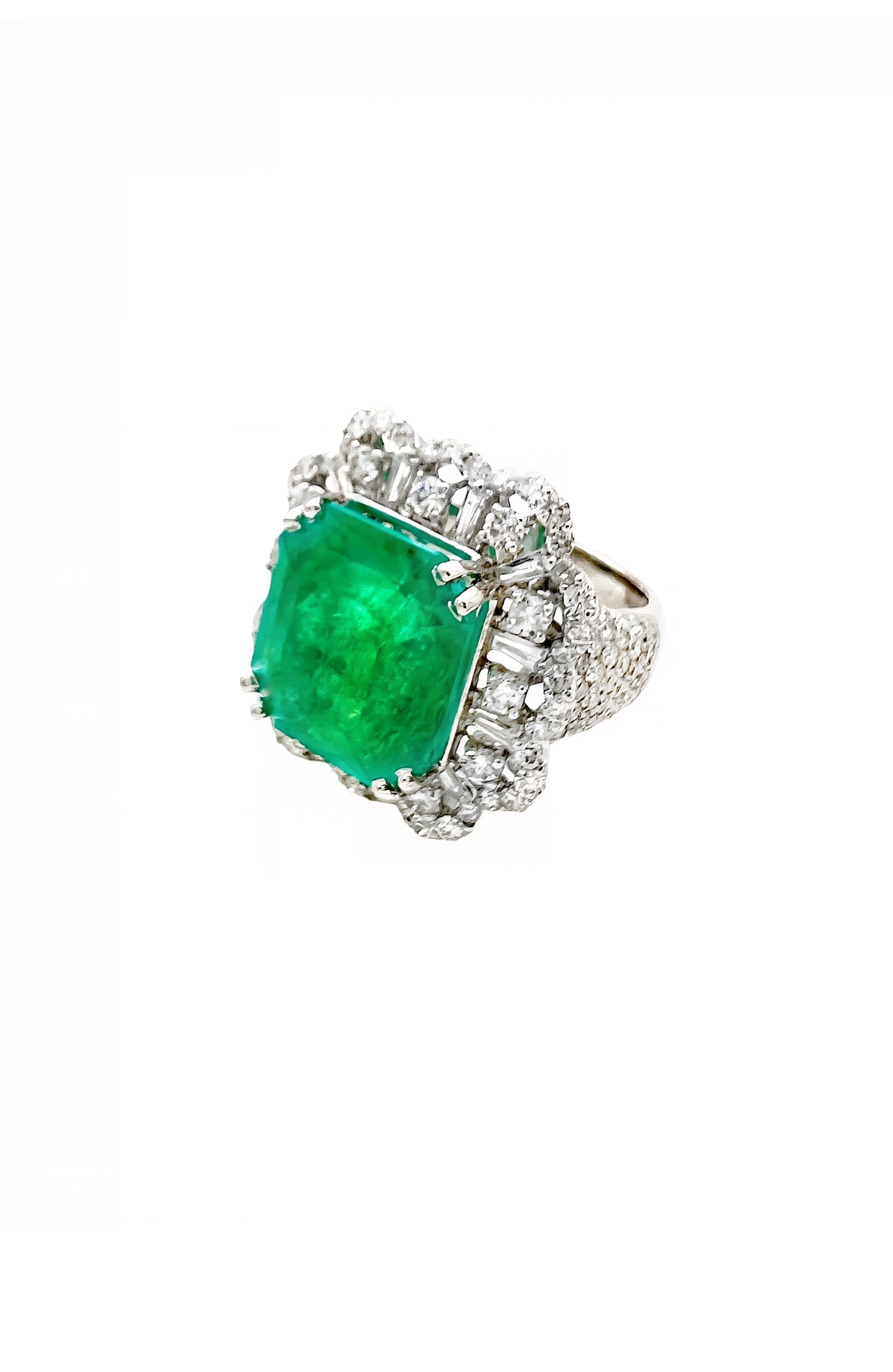 9.76Cts Colombian Emerald F1 (Certified) & 2.61Cts Diamonds VS2 Set 18Kt White Gold Ring